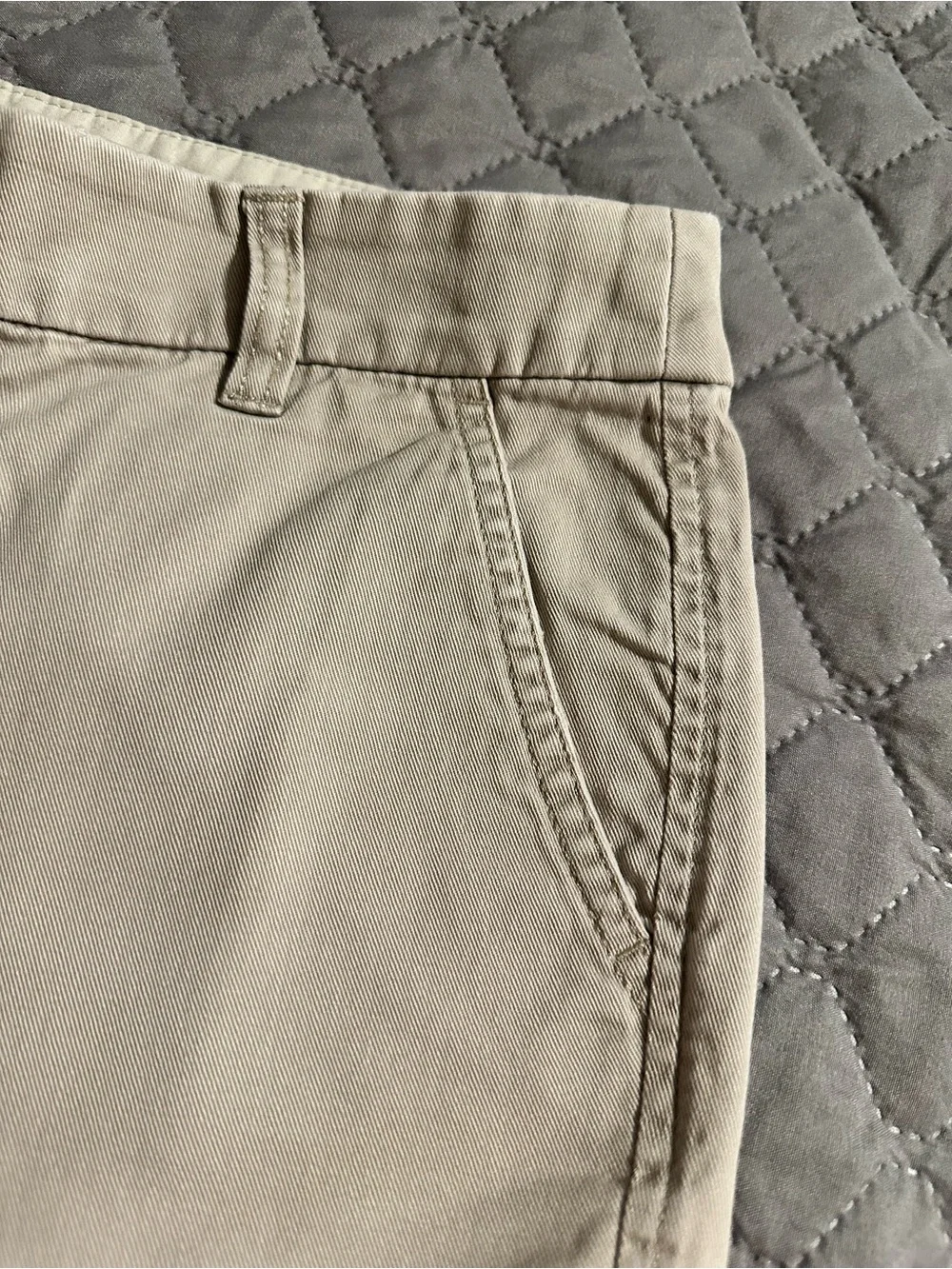 J Crew Women’s Classic Tan Cotton Shorts size 2